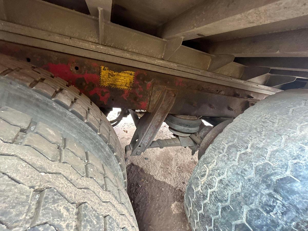 Used 2001 MACK RD688