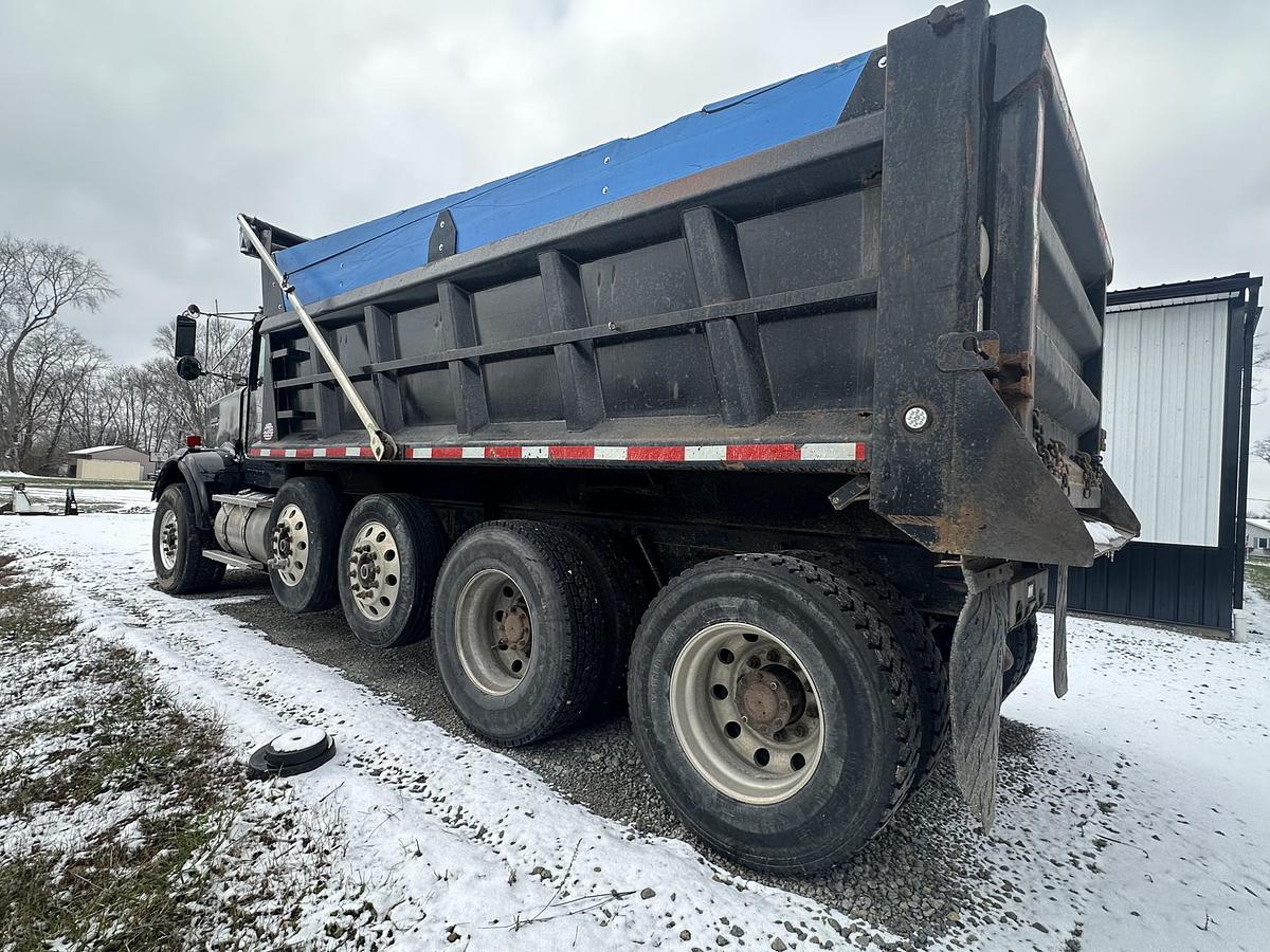 Used 2002 KENWORTH T800