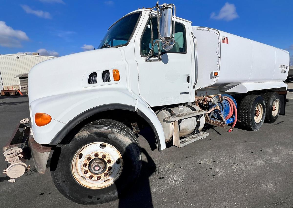 Used 2007 STERLING L7500 Water Truck