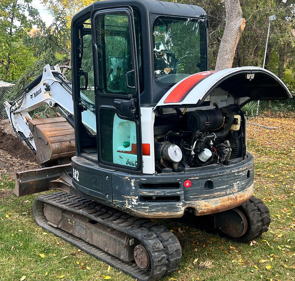 Used 2015 BOBCAT e42
