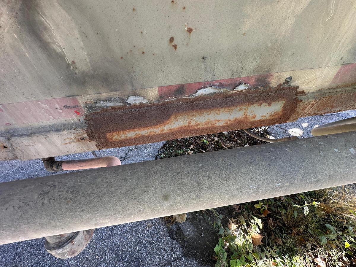 Used 1972 FRUEHAUF Bulk Trailer