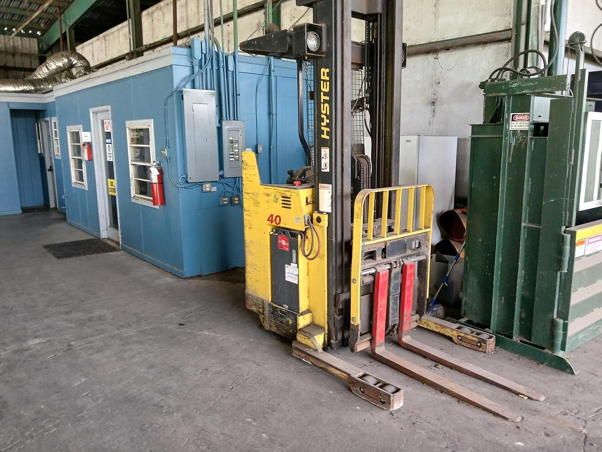 Used 2017 HYSTER 40-E30H5D3