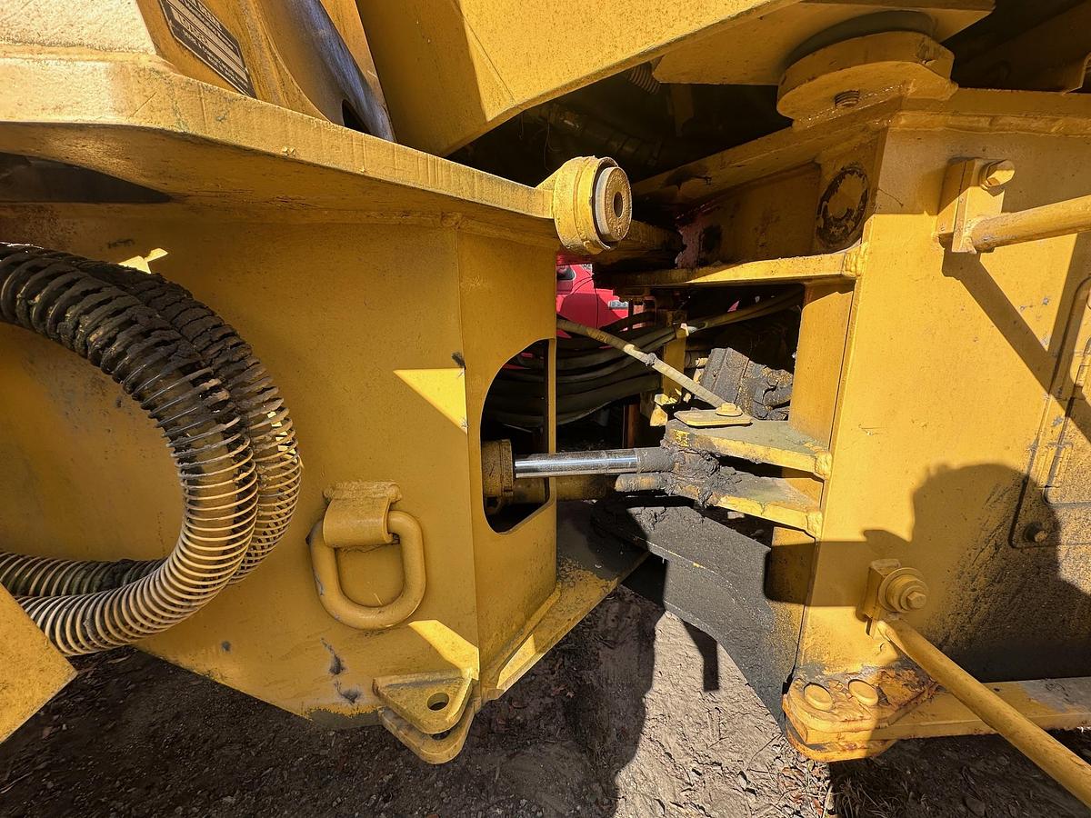 Used 1992 DEERE 444E