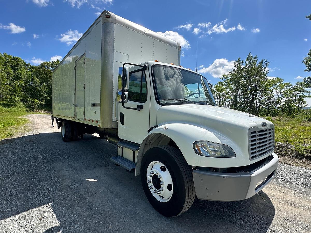 Used 2016 FREIGHTLINER Business Class M2