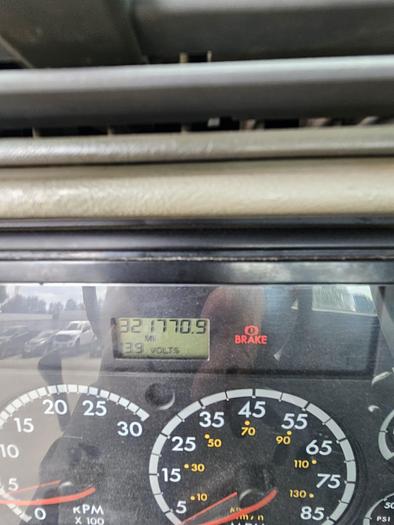 Used 2008 FREIGHTLINER Columbia