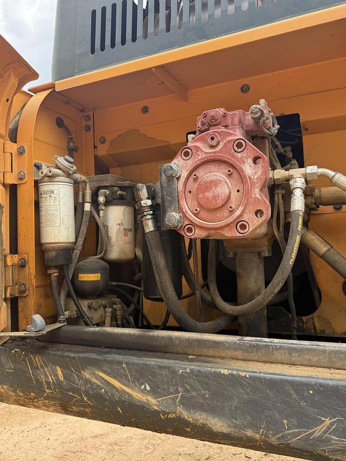 Used 2017 HYUNDAI ROBEX 480LC