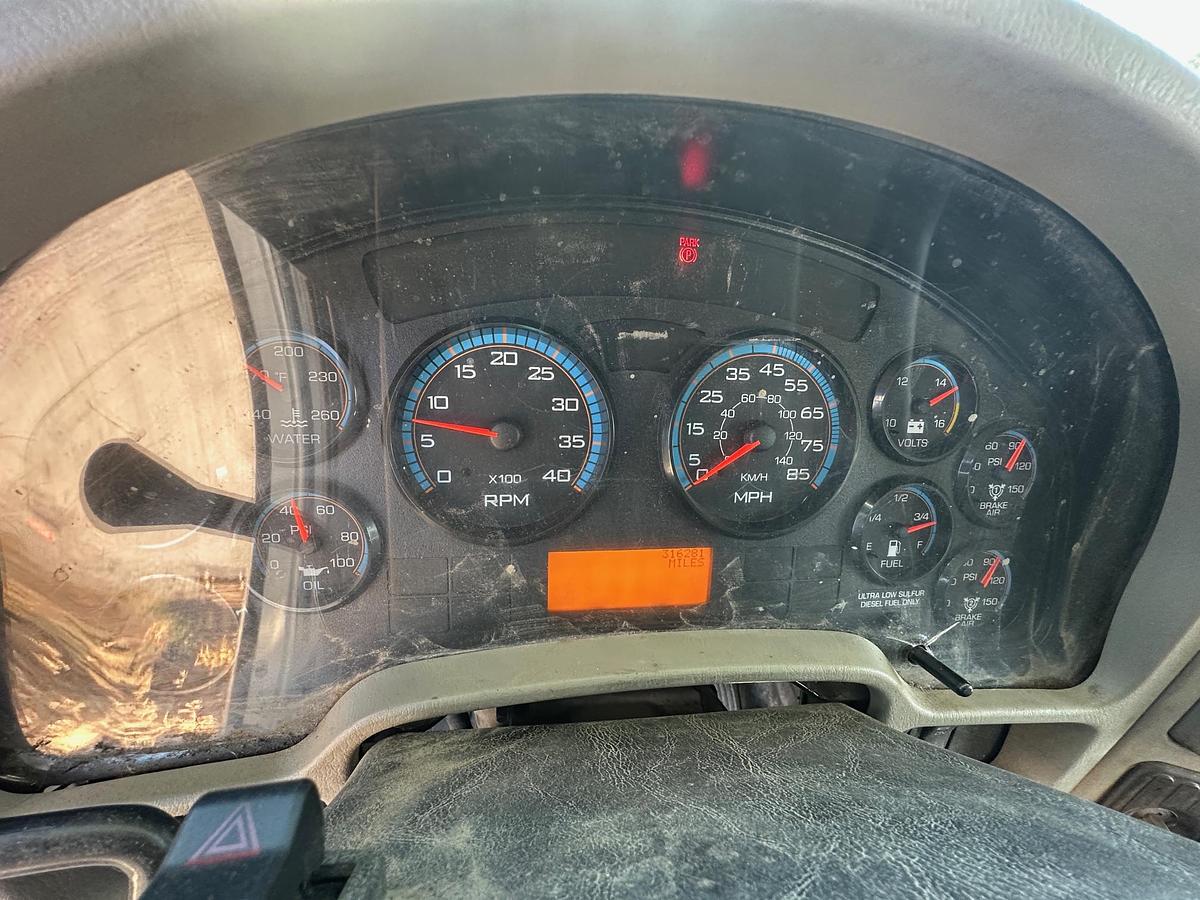 Used 2010 INTERNATIONAL 4300 Service Truck