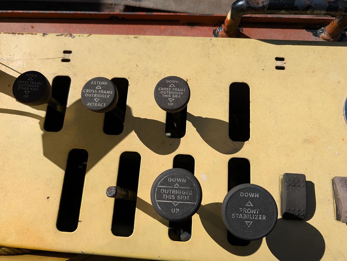 Used 2003 MACK RD688S