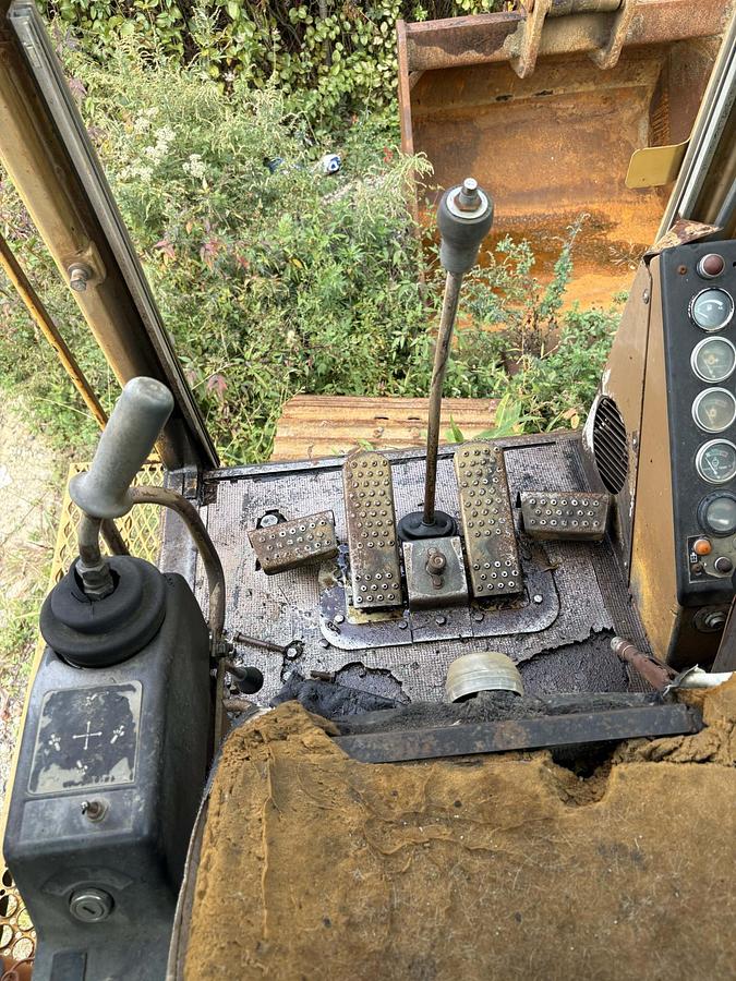 Used 1990 CATERPILLAR 225D