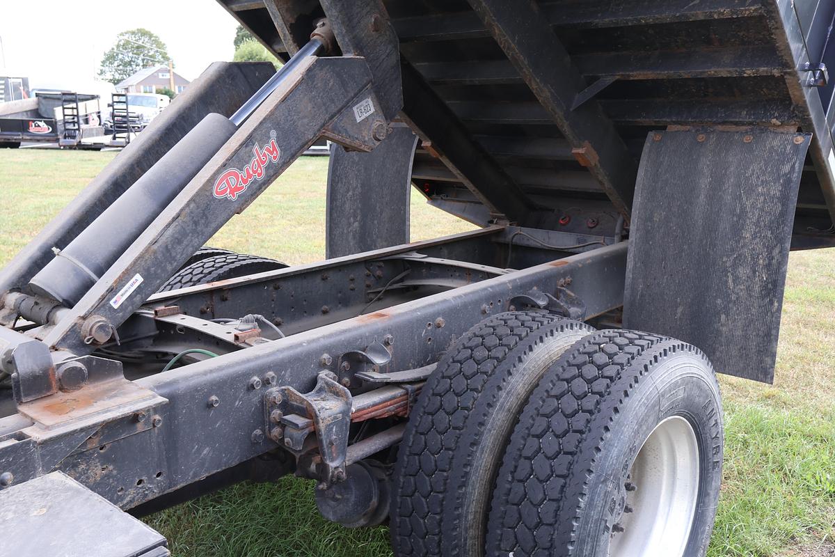 Used 2003 FREIGHTLINER FL70