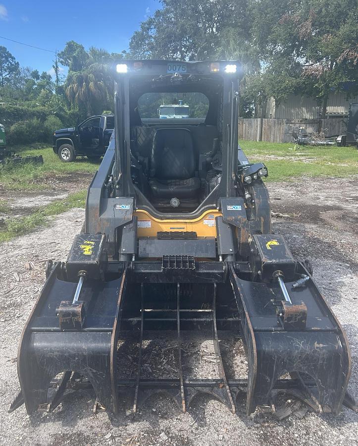 Used 2024 HYUNDAI HT100V