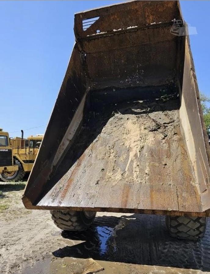 Used 1990 CATERPILLAR D25D