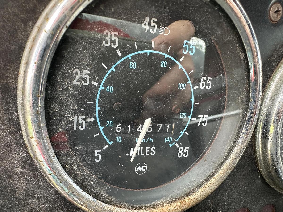 Used 1988 WHITE/GMC Brigadier Oil Distributor