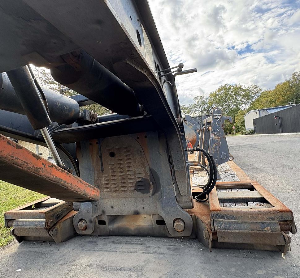 Used 2005 ETNYRE Blackhawk