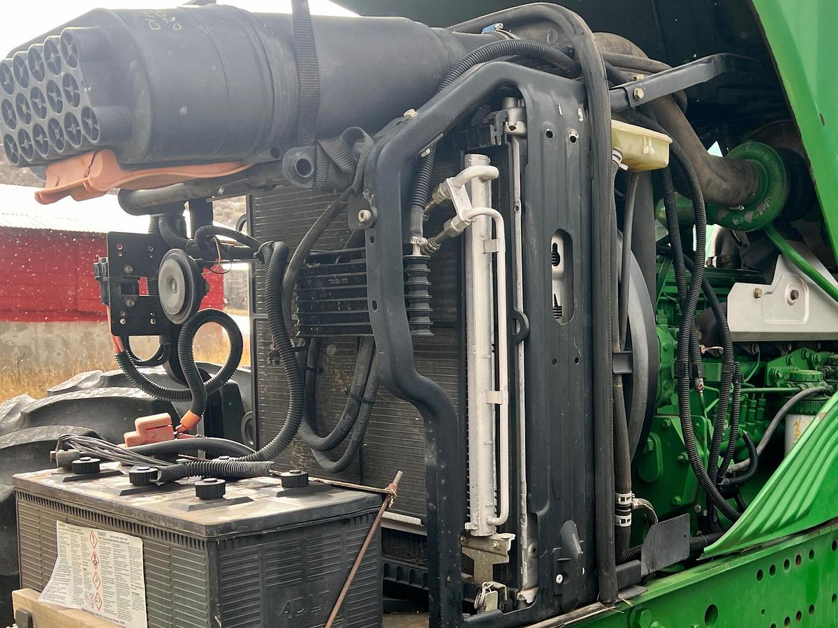 Used 2006 JOHN DEERE 7520