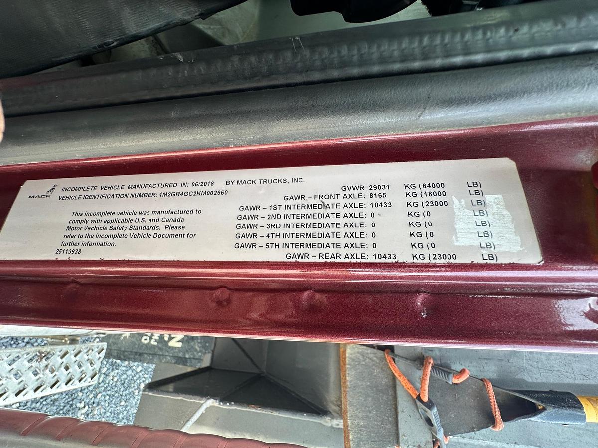 Used 2019 MACK Granite GR64F