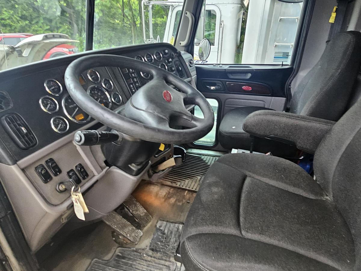 Used 2019 PETERBILT 365
