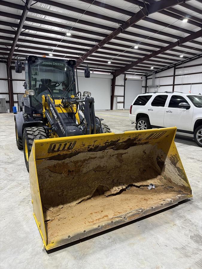 Used 2022 DEERE 324L