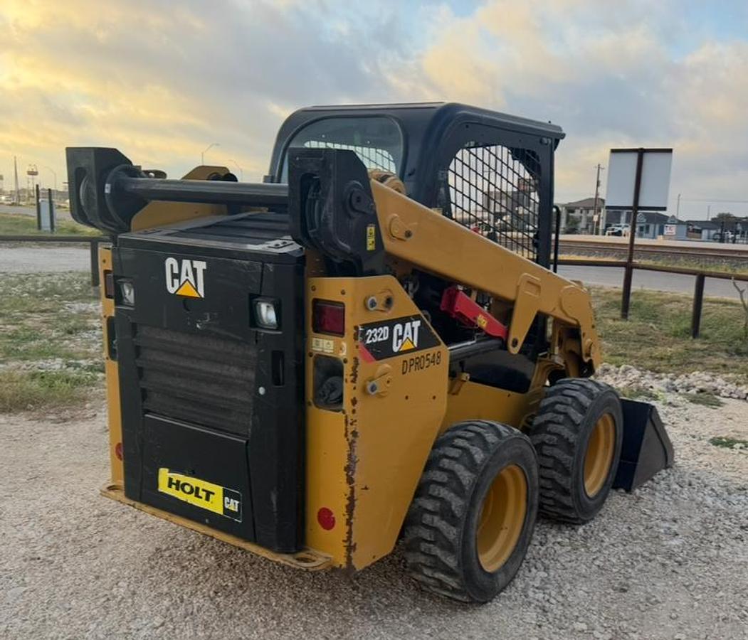 Used 2019 CATERPILLAR 232D