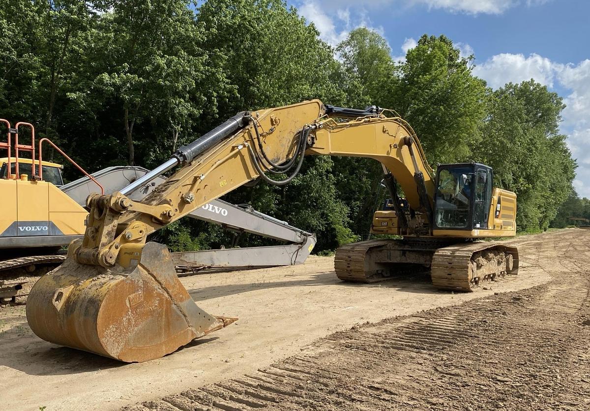 Used 2019 CATERPILLAR 336