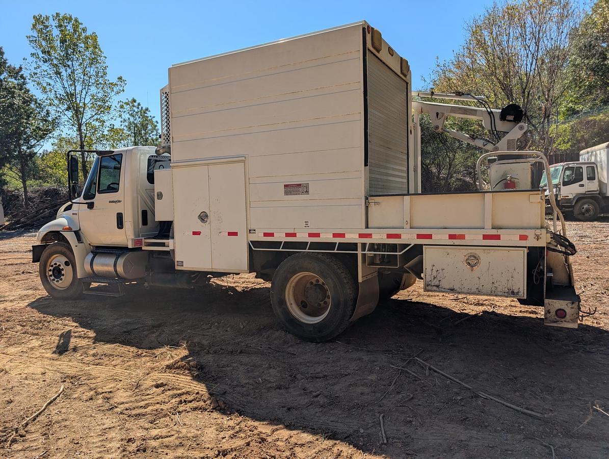 Used 2001 INTERNATIONAL DT466