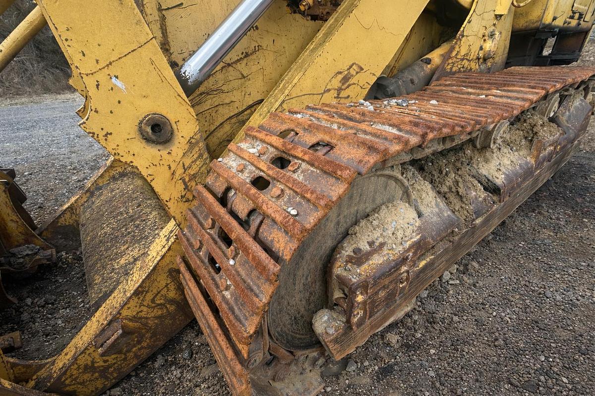 Used 1979 CATERPILLAR 977L