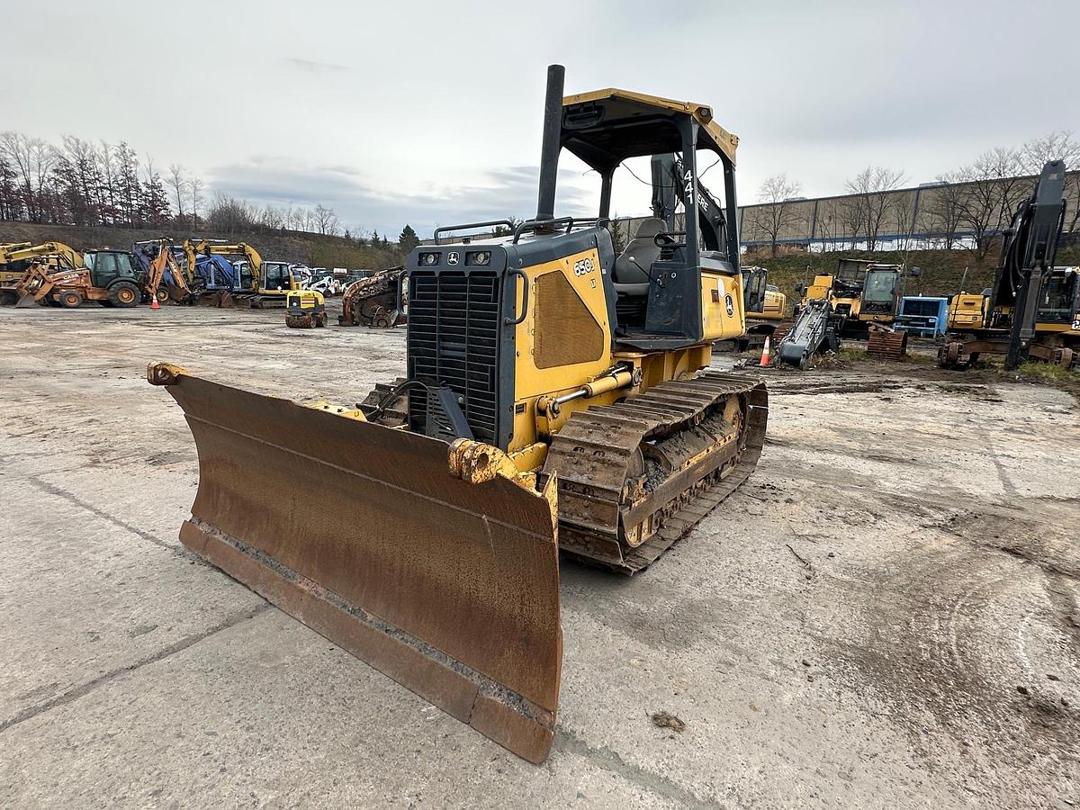 Used 2007 DEERE 650J LT