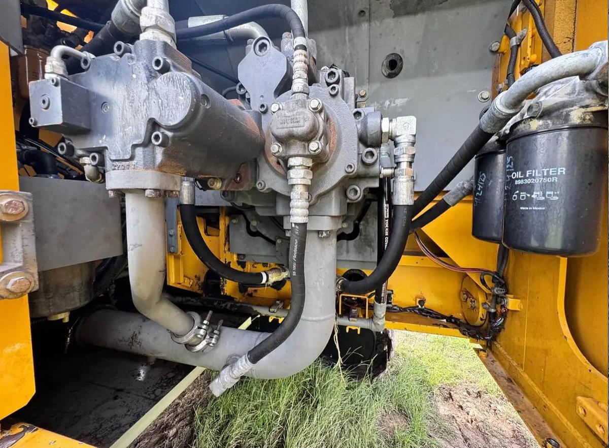 Used 2016 DEERE 470G LC