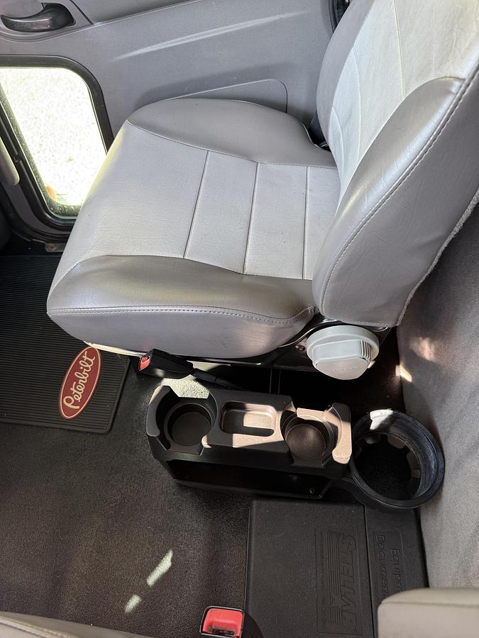 Used 2017 PETERBILT 337