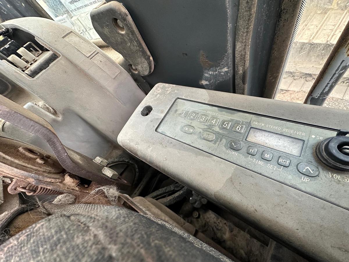 Used 2005 DEERE 330C LC