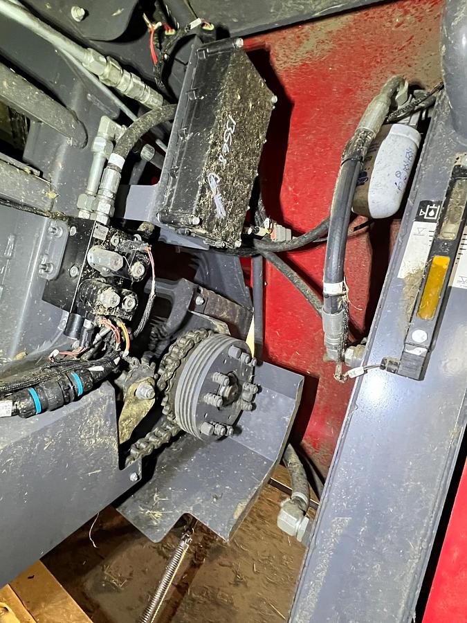 Used 2018 MASSEY FERGUSON 2270 Hesston