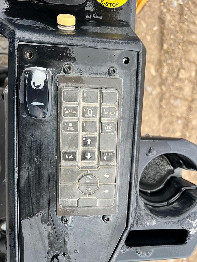 Used 2017 VOLVO SD45d