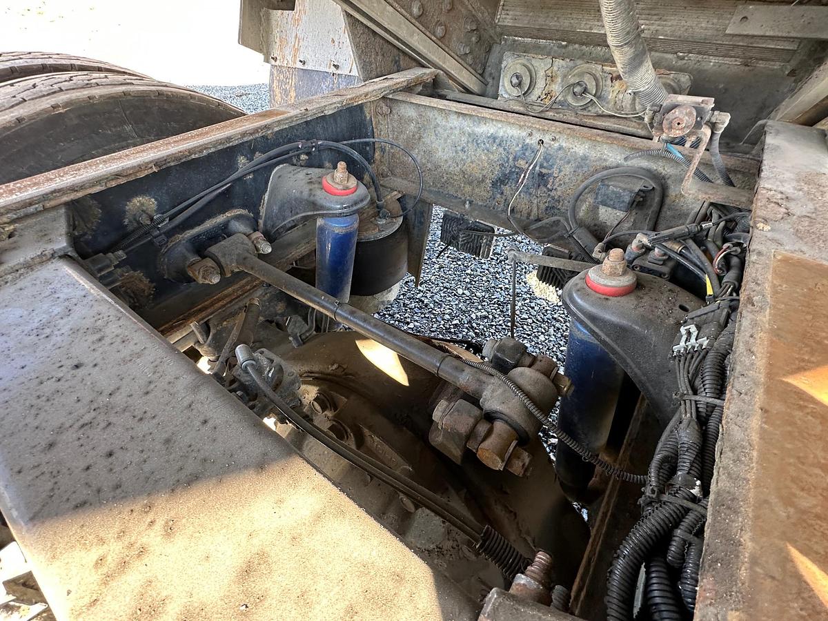 Used 2016 PETERBILT 365