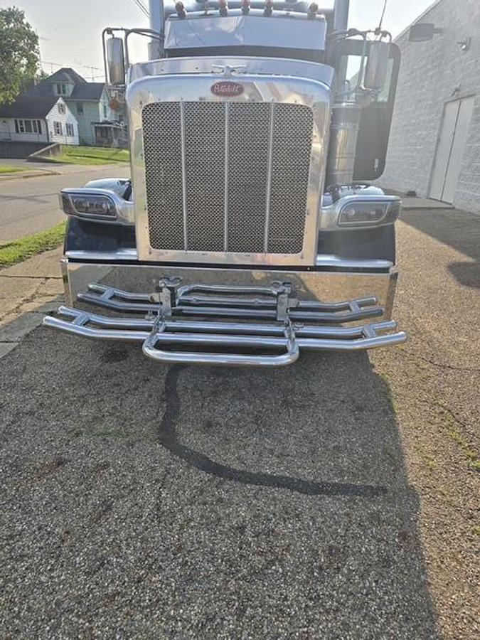 Used 2020 PETERBILT 389