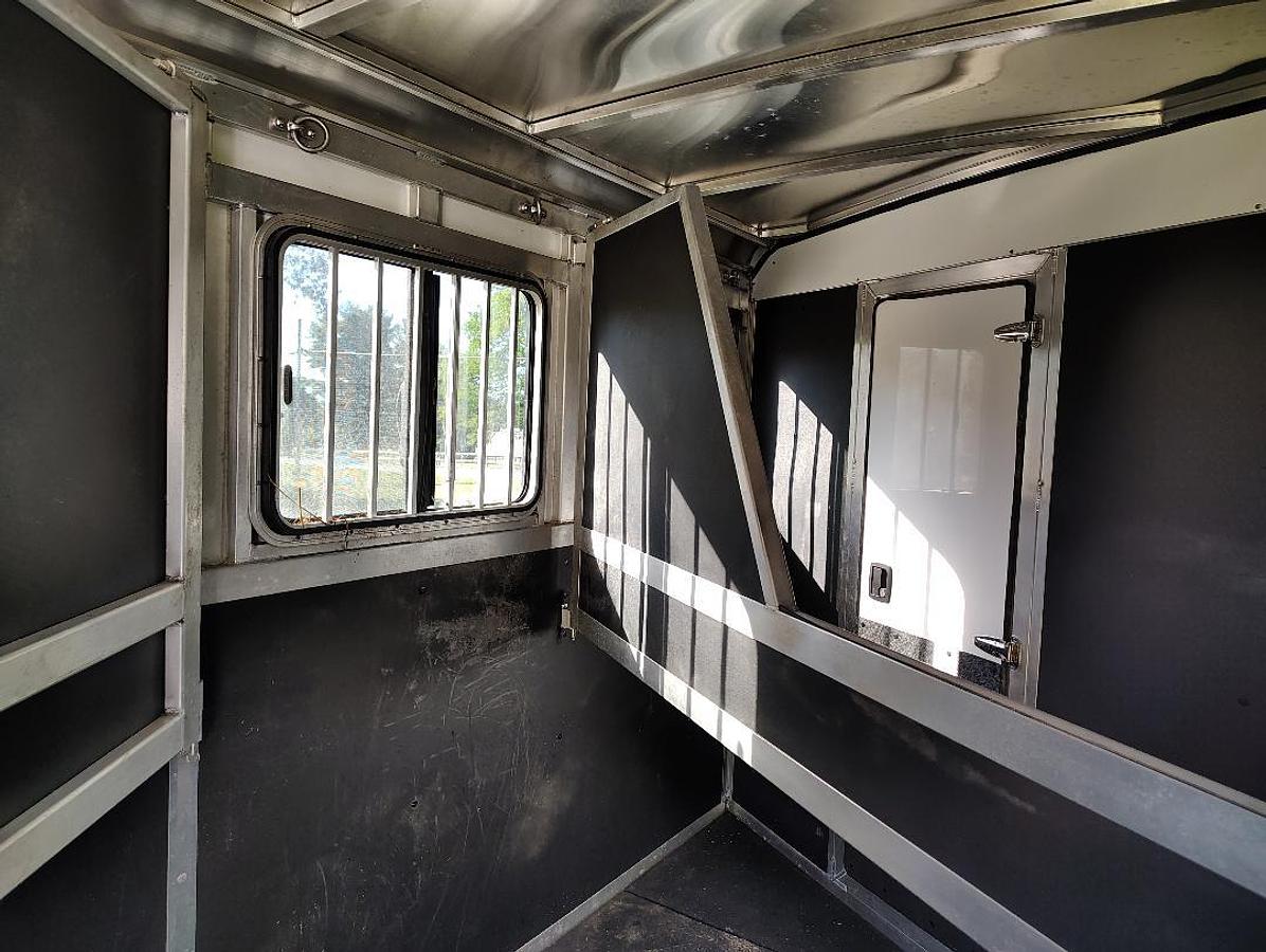 Used 2015  Select 32 x 102