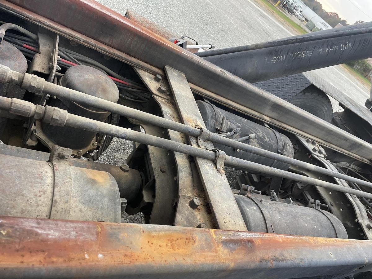 Used 2001 MACK RD688s Roll Off