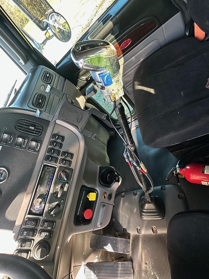 Used 2016 PETERBILT 367