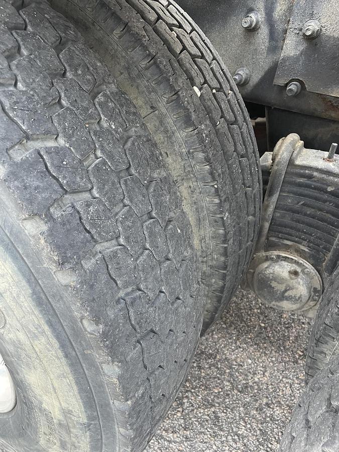 Used 2001 MACK RD688s Roll Off