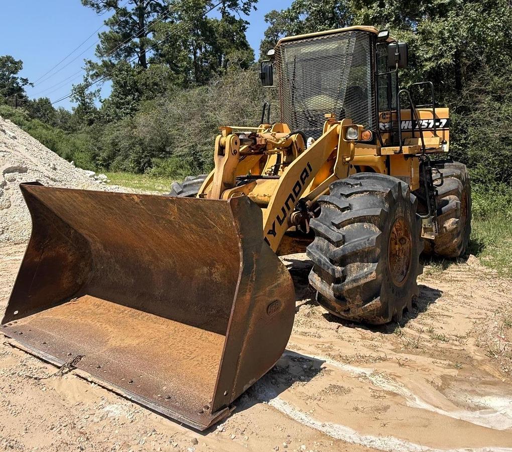 Used 2006 HYUNDAI HL757-7
