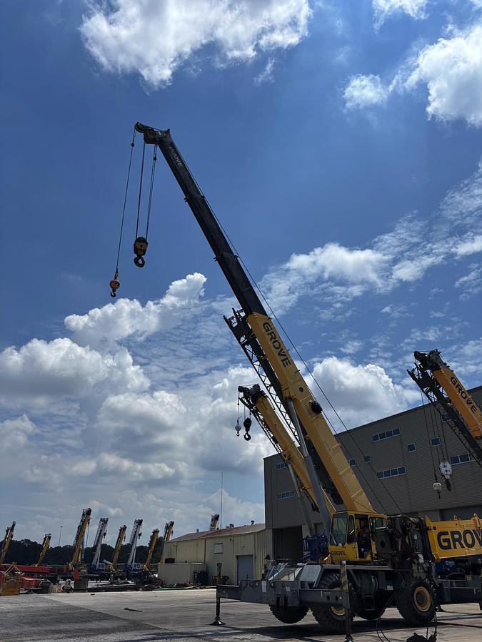 Used 2007 GROVE RT600E