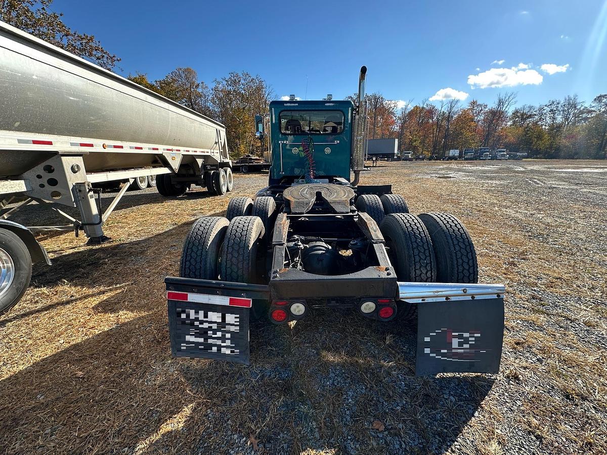 Used 2012 PETERBILT 365
