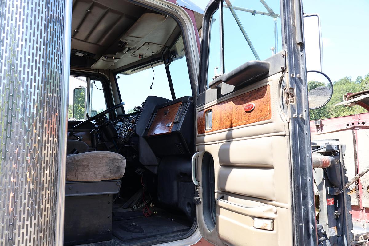 Used 1999 PETERBILT 379