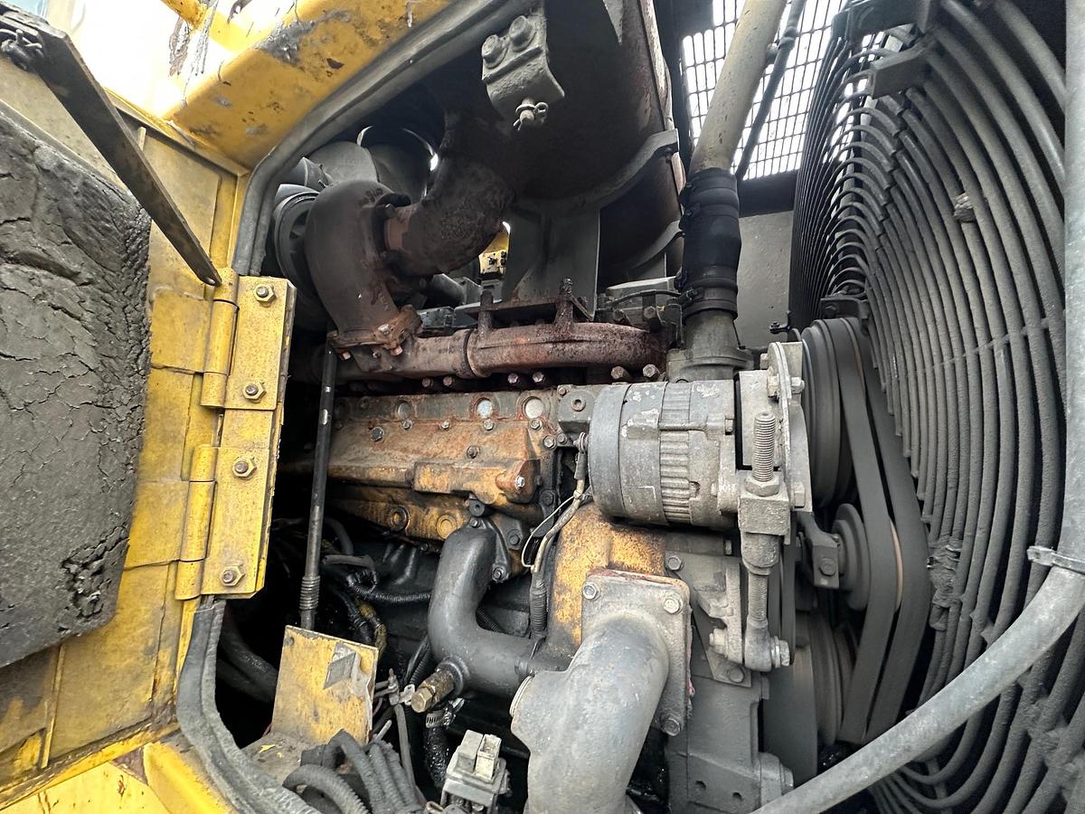 Used 2004 KOMATSU WA500-3