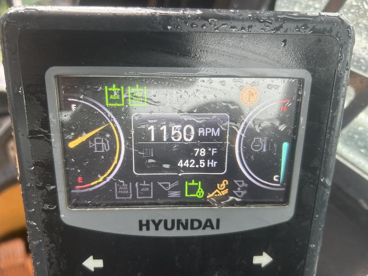 Used 2024 HYUNDAI HT100V
