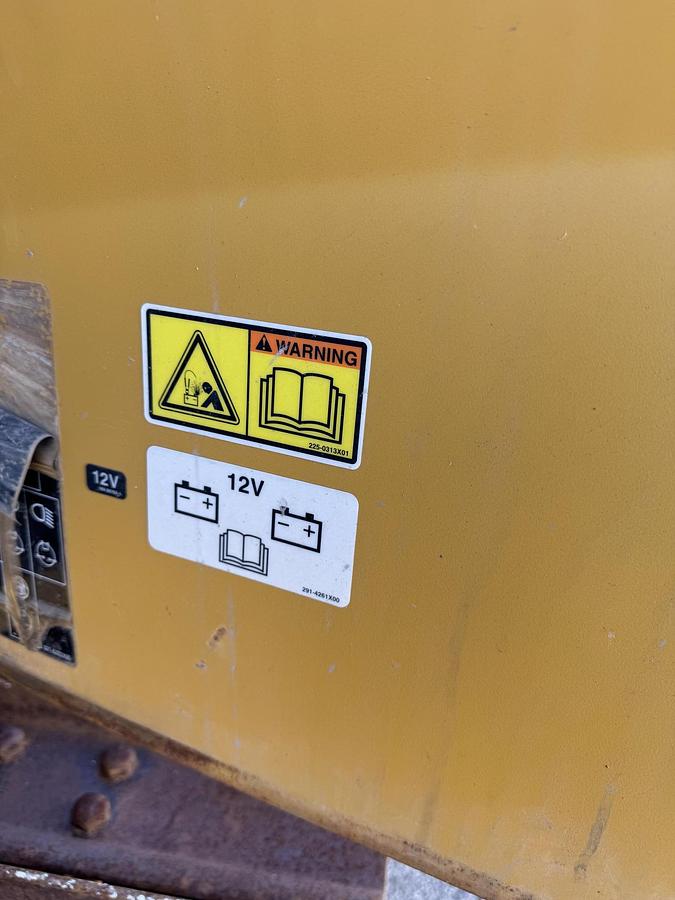 Used 2012 CATERPILLAR D5K2 LGP