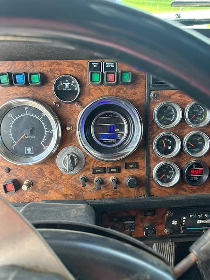 Used 2000 KENWORTH T800