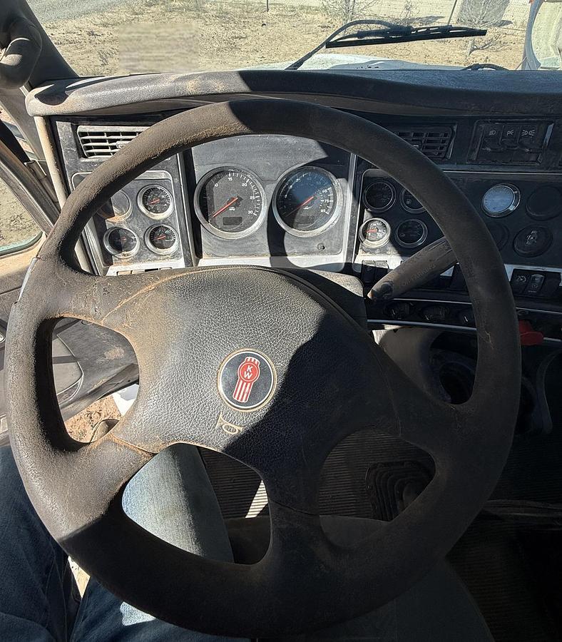 Used 2008 KENWORTH T800