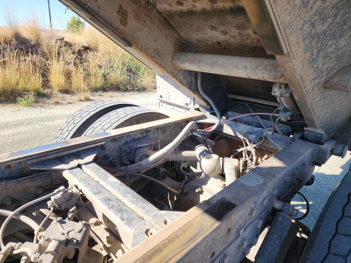 Used 1989 PETERBILT 377