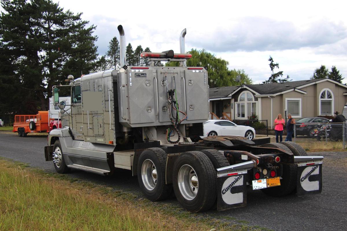 Used 1995 FREIGHTLINER 120