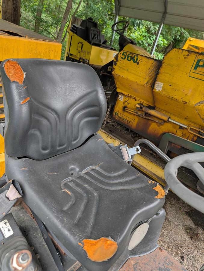 Used 2002 PUCKETT MFG 560